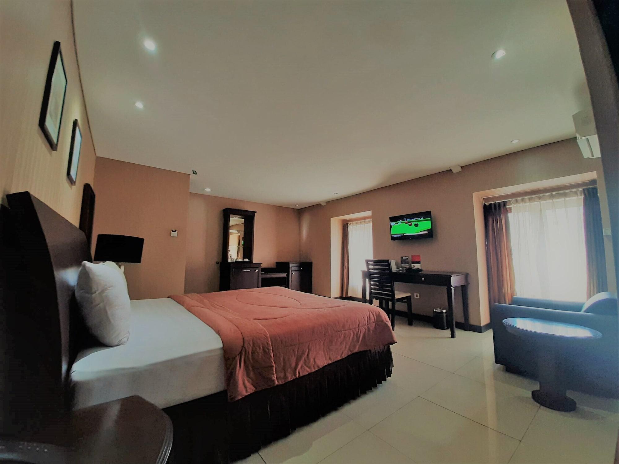 The Palais Hotel Dago Bandung Esterno foto