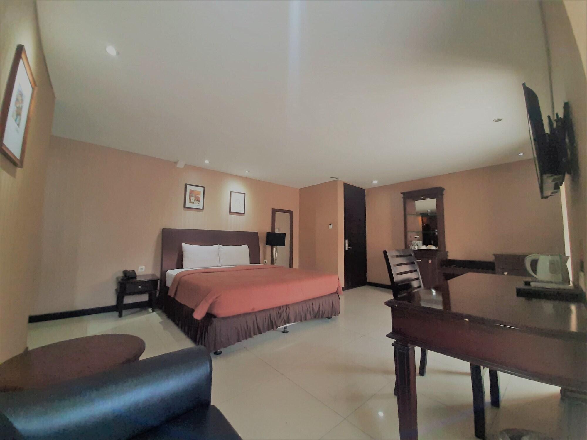 The Palais Hotel Dago Bandung Esterno foto