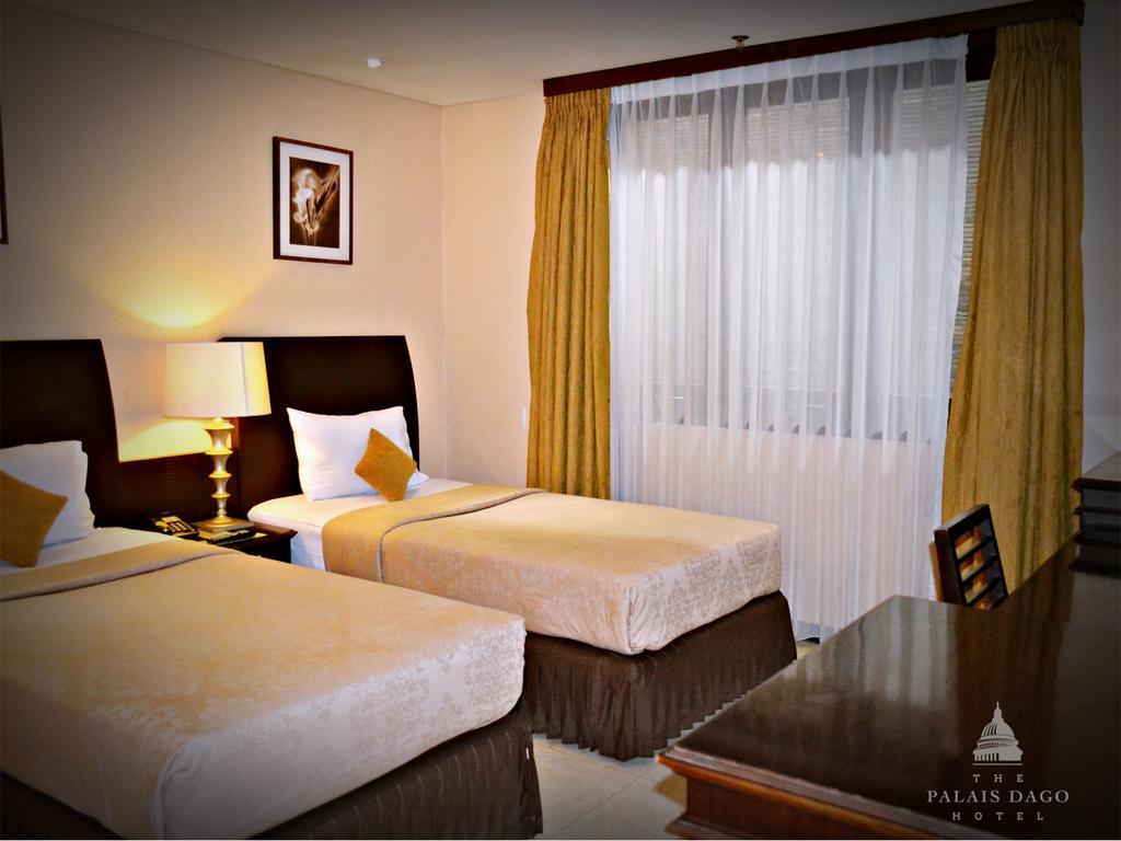 The Palais Hotel Dago Bandung Esterno foto