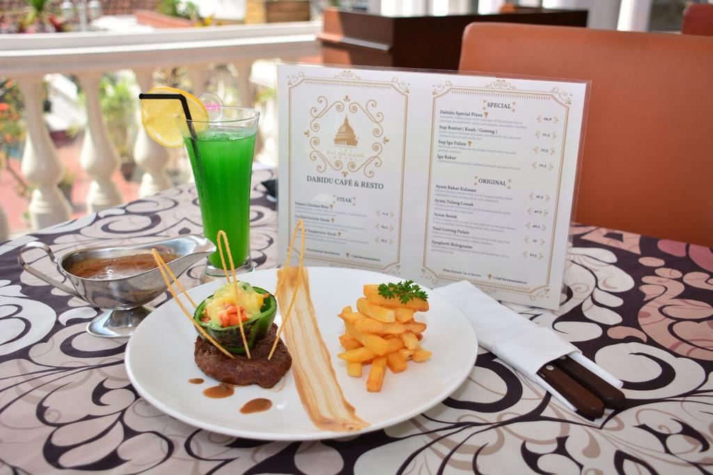 The Palais Hotel Dago Bandung Esterno foto